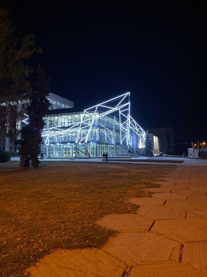 Уютное Гнездышко В Центре Полтавы Poltava Exterior foto